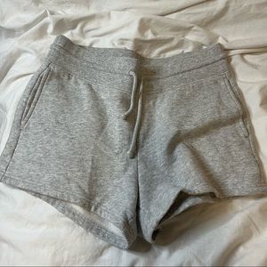 ARITZIA TNA PERFECT JOGGER SHORT